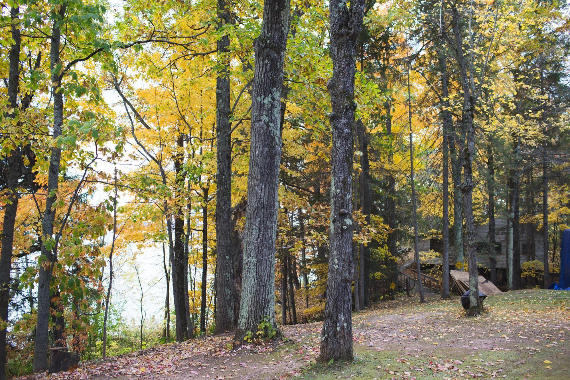Mission Springs Resort Ашленд Экстерьер фото