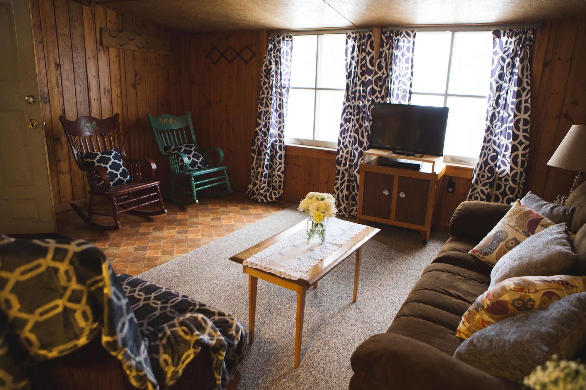 Mission Springs Resort Ашленд Экстерьер фото